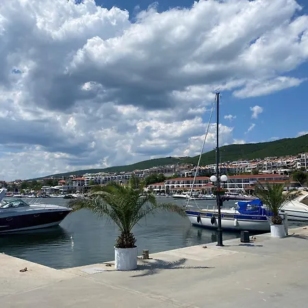 бадемите 2 б 11 Two Bedroom Apartment Sveti Vlas